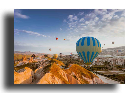 Amanecer en Capadocia: Vuelo en Globo sobre un Paisaje Mágico